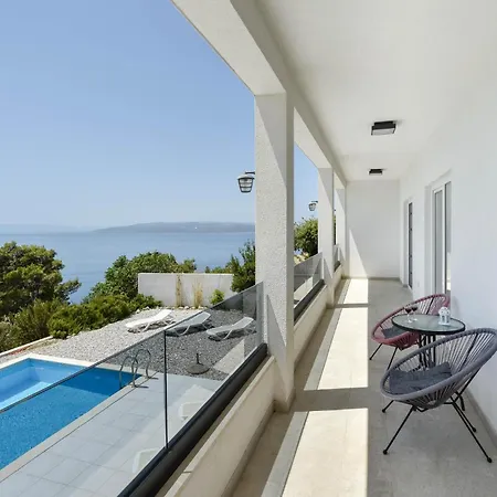 Amazing In With Wifi Makarska