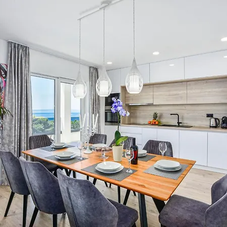 In Makarska * Макарска